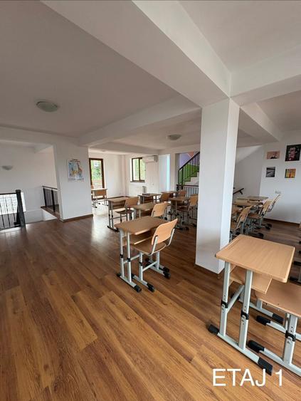 Casă cu 4 camere cu Teren 230 Mp în Dacia