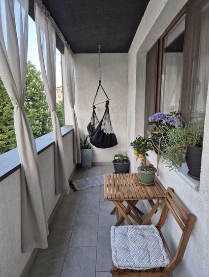 Apartament cu 2 camere decomandat în Păcii
