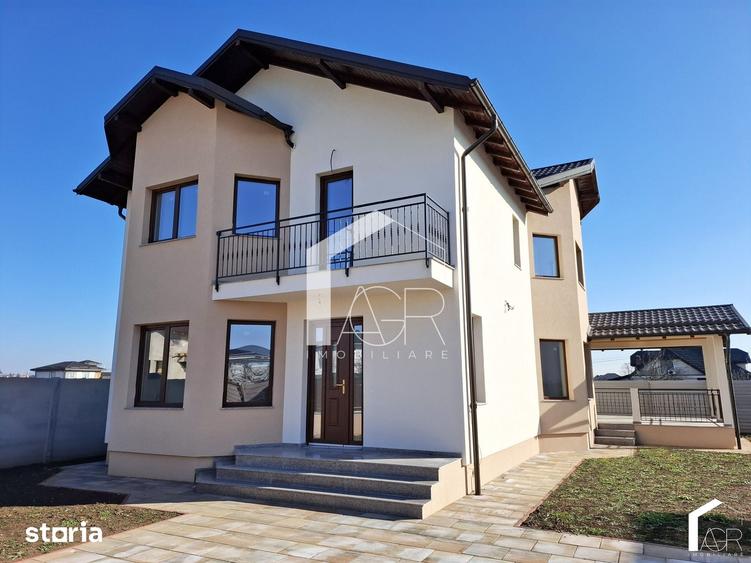 Casă cu 5 camere cu Teren 550 Mp în Păulești