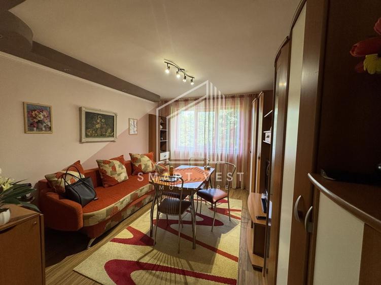 Apartament cu 2 camere decomandat, mobilat în Micro 14