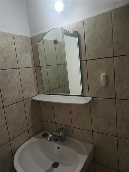 Garsonieră decomandată în Podul de Piatră