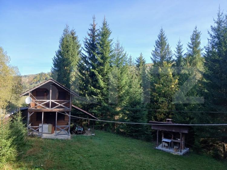 Casă individuală cu 6 camere cu Teren 1100 Mp în Vadu Negrilesei