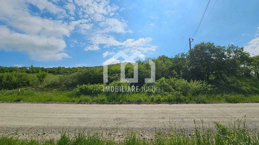 Teren de 2103 mp, în Câmpenești