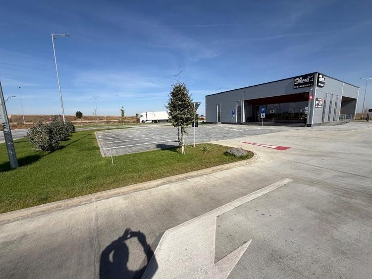 Spațiu comercial, de 445 mp, în Orțișoara