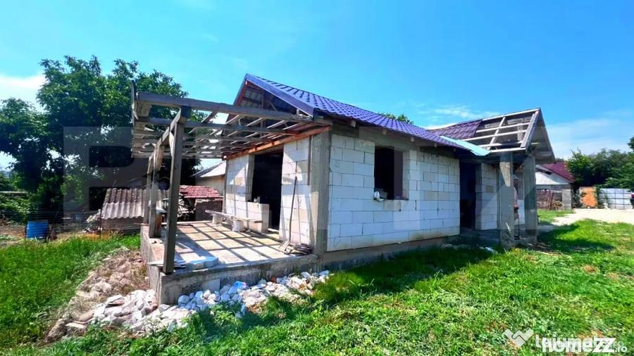 Casă cu 3 camere cu Teren 425 Mp în Cricău
