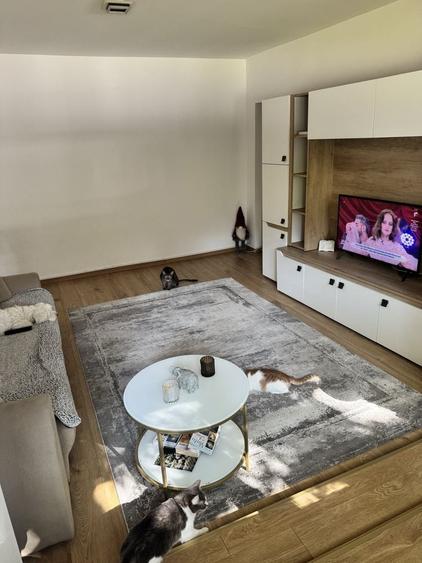 Apartament cu 2 camere semidecomandat în Calea Moldovei