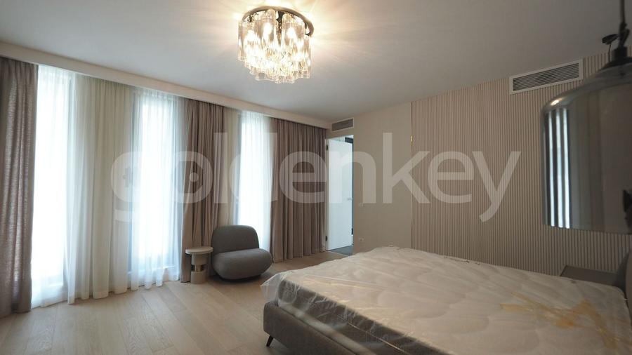 Apartament cu 4 camere semidecomandat, mobilat în Aviatorilor