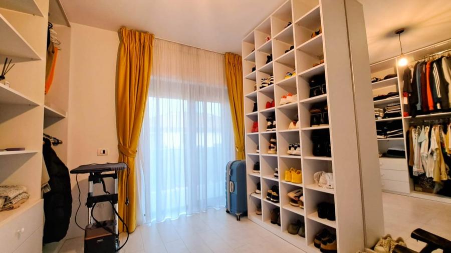 Duplex cu 5 camere cu Piscina în Tunari