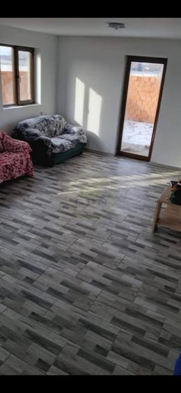 Casă individuală cu 5 camere cu Canalizare în Exterior Nord