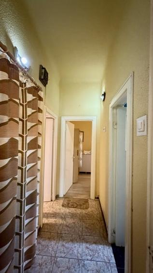 Apartament cu 3 camere semidecomandat în Vatra Luminoasă