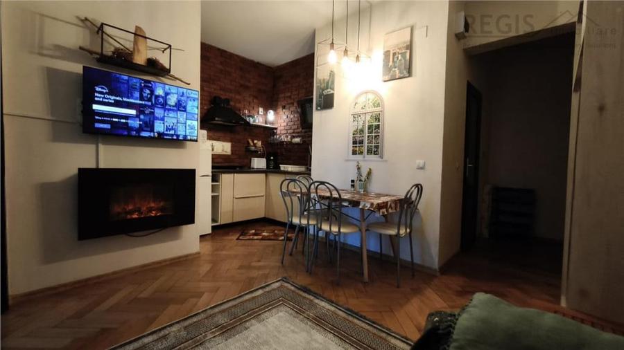 Investitie la cheie in zona centrala! 2 apartamente la casa, - 10