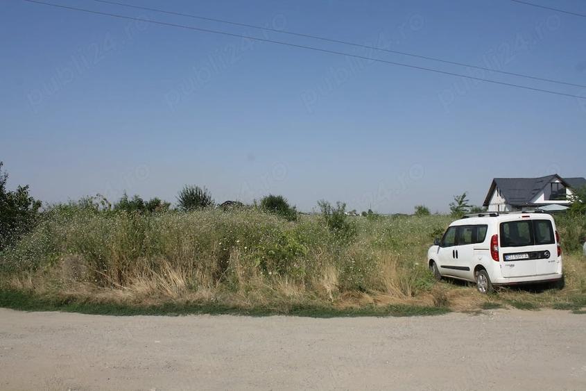 Teren de 1536 mp, în Nord