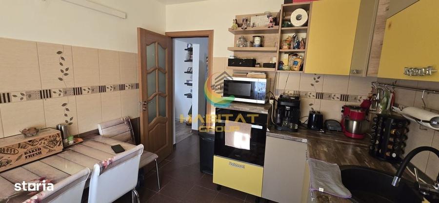 Apartament cu 3 camere semidecomandat, mobilat în Alexandru Obregia