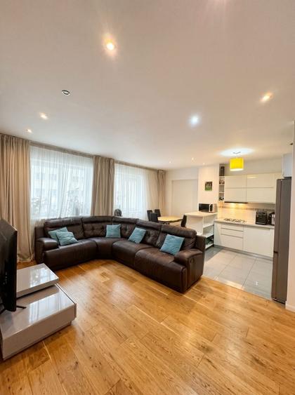 Apartament cu 3 camere în Vitan