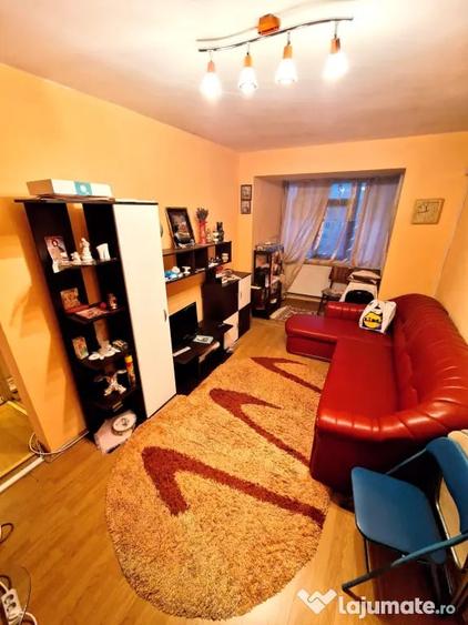 Apartament cu 2 camere semidecomandat în Est