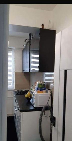 Apartament cu 2 camere semidecomandat, mobilat în Primo