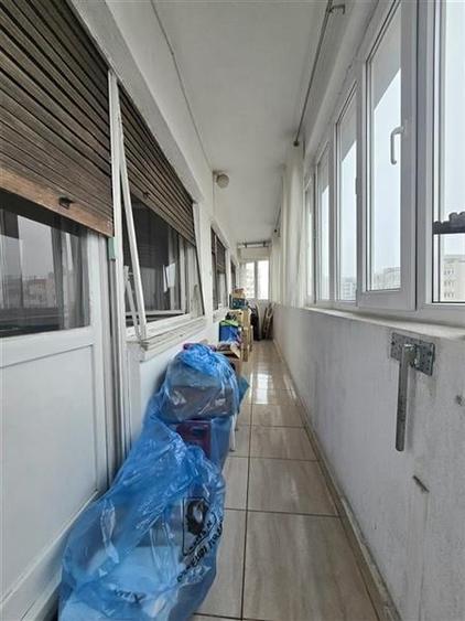 Apartament cu 3 camere decomandat în 1 Mai