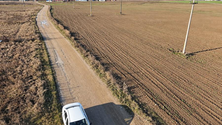 Teren intravilan de 3600 mp, în Dumbrava Roșie