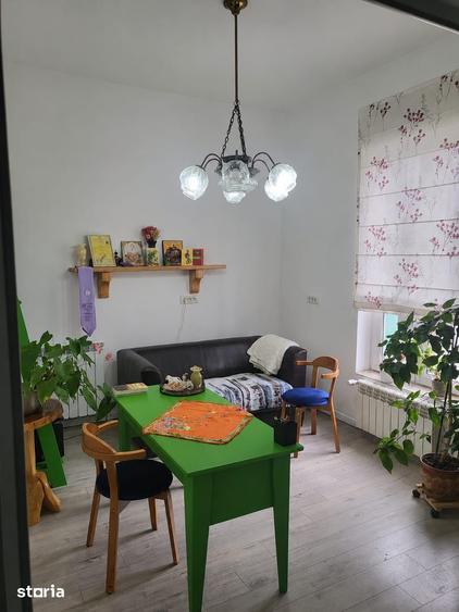 Spațiu comercial, de 70 mp, în Pârneava