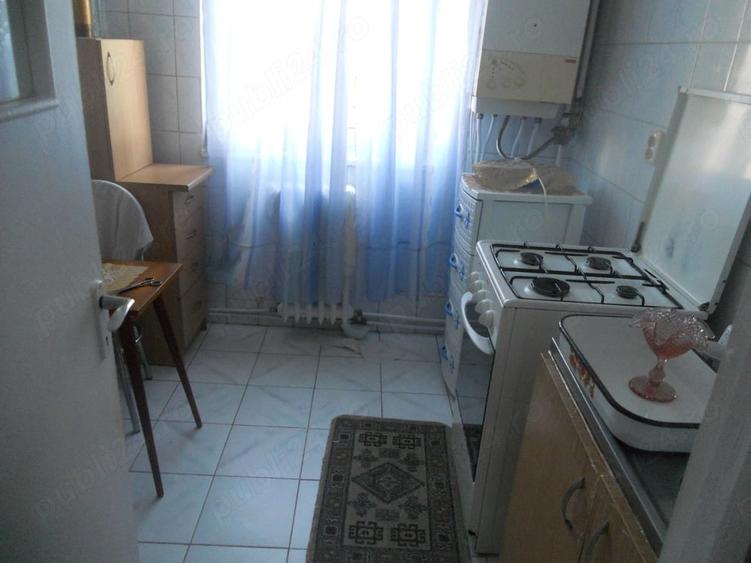 Apartament cu 2 camere decomandat în Mărăței