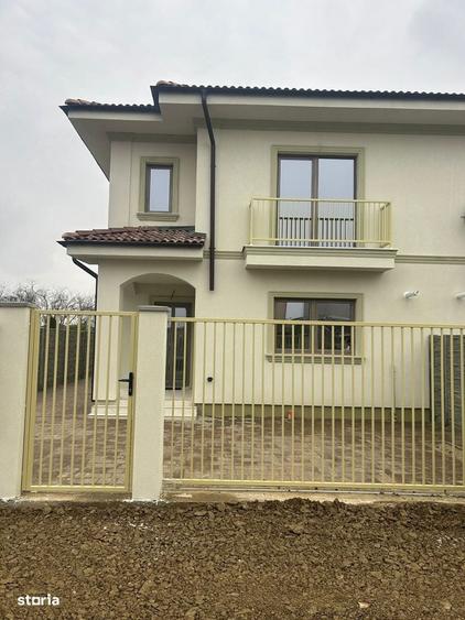Apartament cu 4 camere în Chișoda