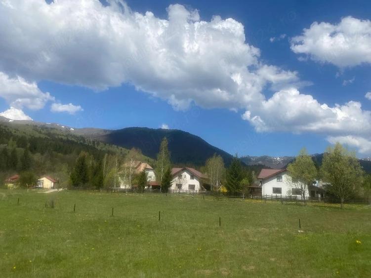 Teren de 800 mp, în Cheia