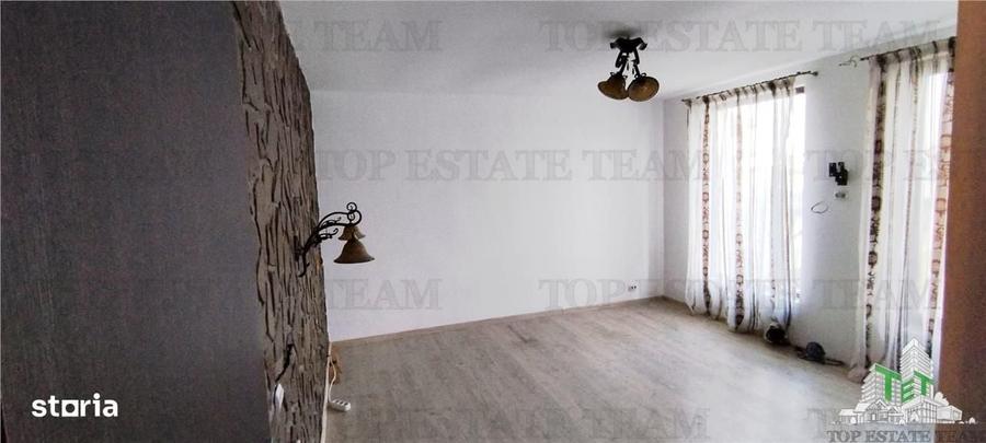 Casă cu 4 camere în Odăile