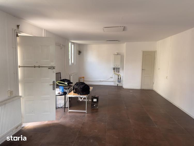 Spațiu comercial, de 48 mp, în Berceni