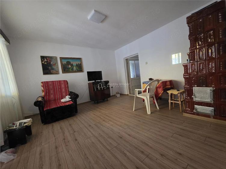 Casă cu 4 camere cu Teren 2621 Mp în Mihăilești