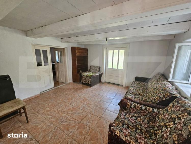 Casă cu 3 camere cu Teren 2800 Mp în Întregalde