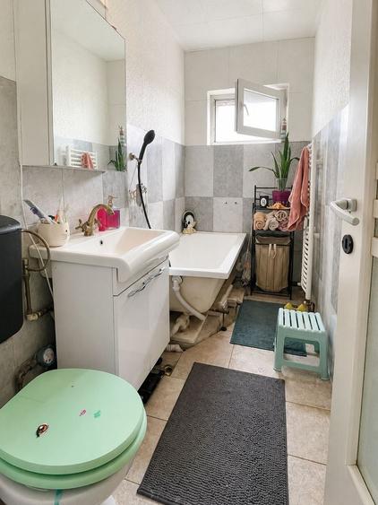 Apartament cu 2 camere de vânzare în zona Sagului - Comision 0% - 12