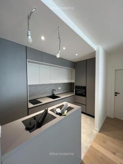 Apartament cu 2 camere semidecomandat, mobilat în Cotroceni