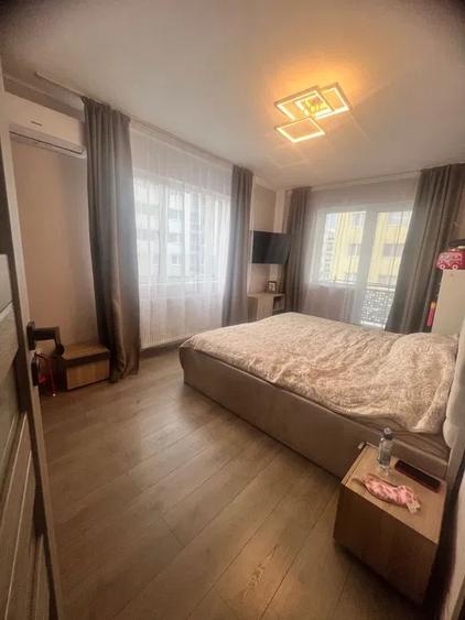 Apartament cu 2 camere semidecomandat, mobilat în Florești — fotografia 3
