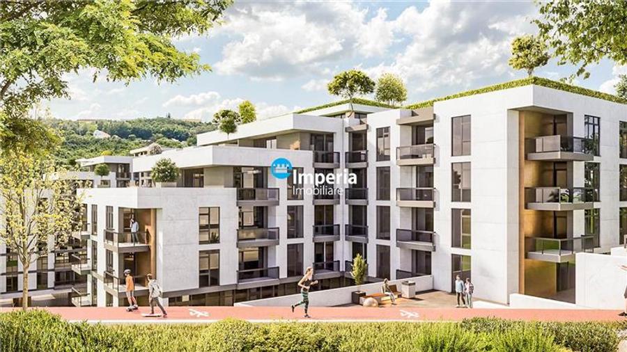 Apartament cu 4 camere decomandat în Podul de Fier
