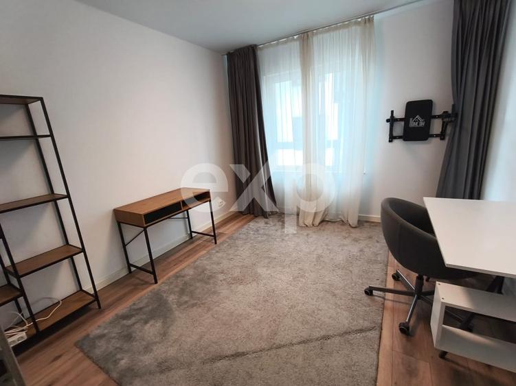 Apartament cu 3 camere decomandat, mobilat în Calea Călărașilor