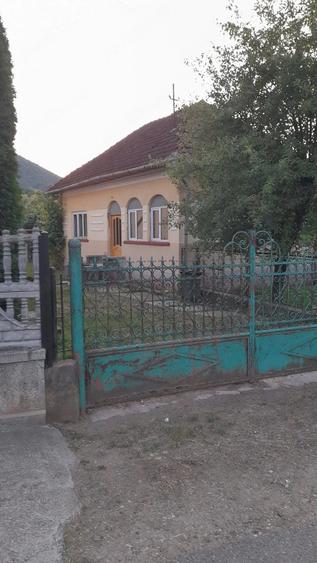 Casa de vanzare - 1