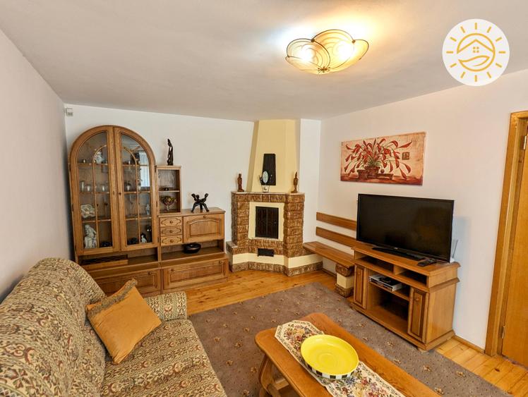 Casă cu 6 camere cu Teren 180 Mp în Centrul Istoric