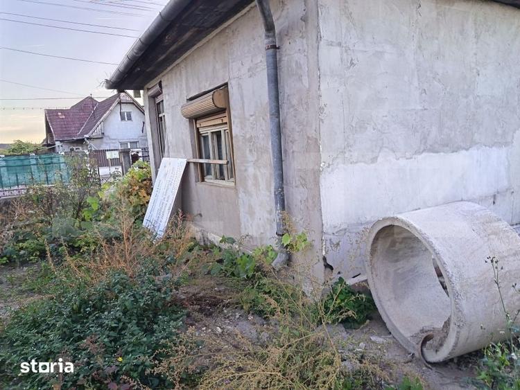 Casă cu 2 camere cu Teren 400 Mp în Central