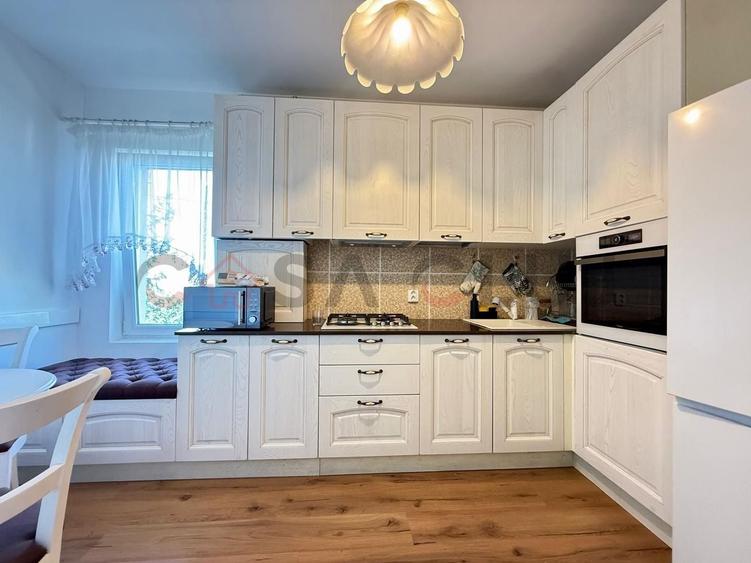 Apartament cu 3 camere decomandat, mobilat în Zorilor