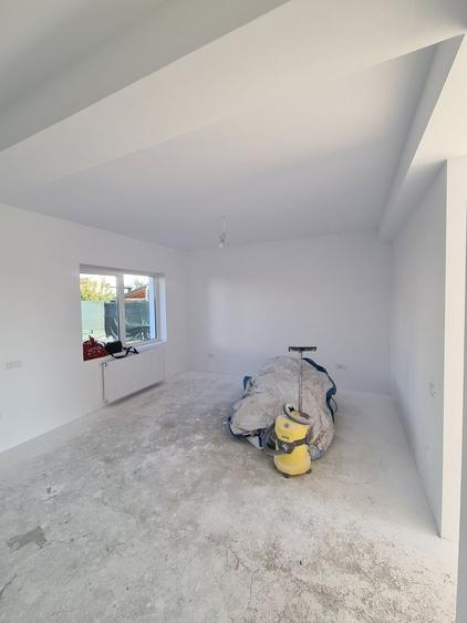 Duplex cu 4 camere cu Canalizare în Vidra