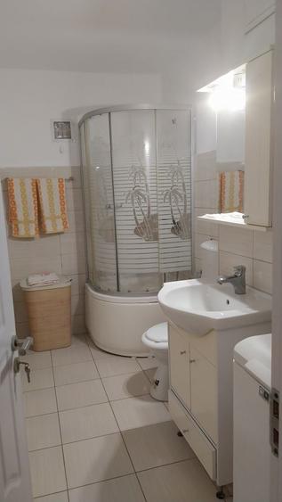Garsonieră decomandată în Central