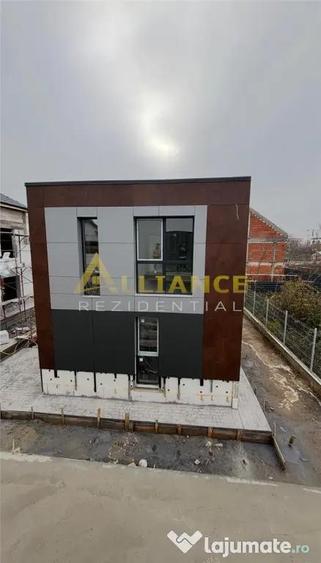 Casă cu 3 camere cu Teren 250 Mp în Central