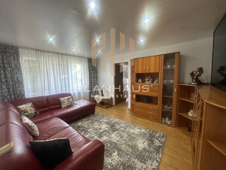 Apartament cu 4 camere decomandat, mobilat în Vasile Alecsandri