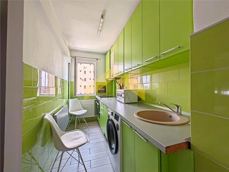 Apartament cu 3 camere decomandat în Aurel Vlaicu