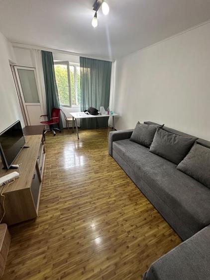 Apartament cu 2 camere decomandat în Gorjului