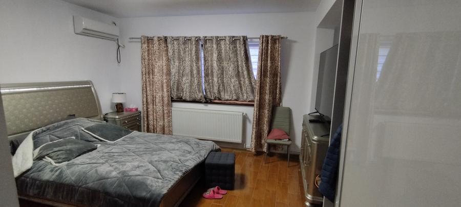 Apartament cu 3 camere semidecomandat în Adunații-Copăceni