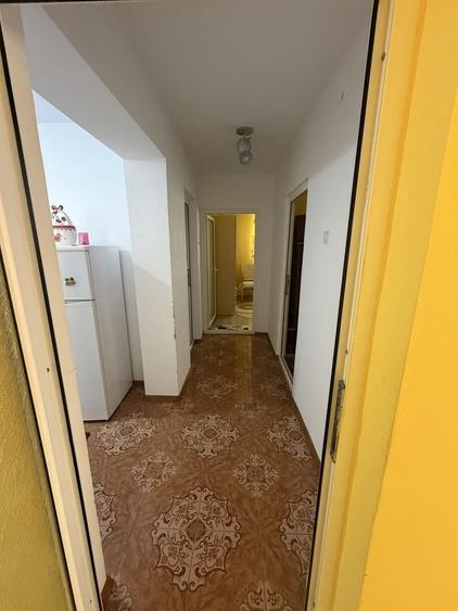 Apartament cu 3 camere în Gemenele