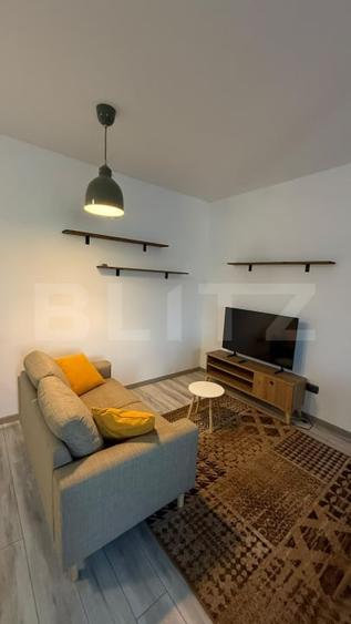 Apartament cu 2 camere semidecomandat, mobilat în Florești