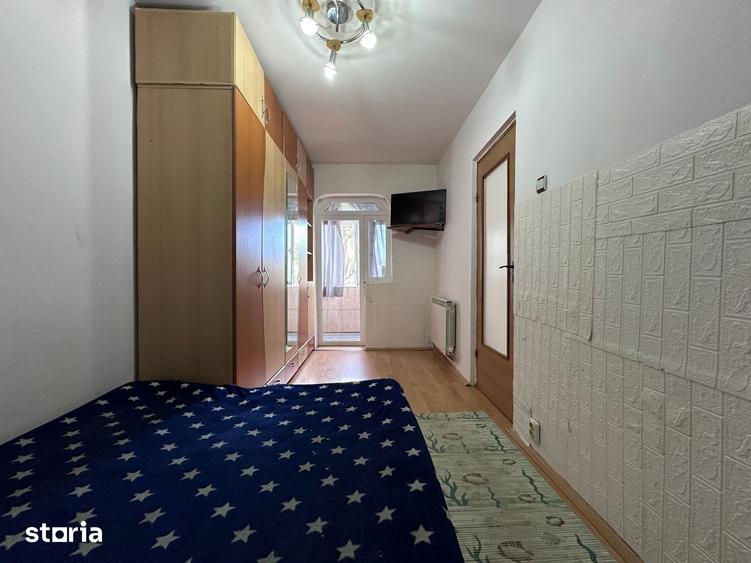 Apartament cu 3 camere nedecomandat în Micro 6