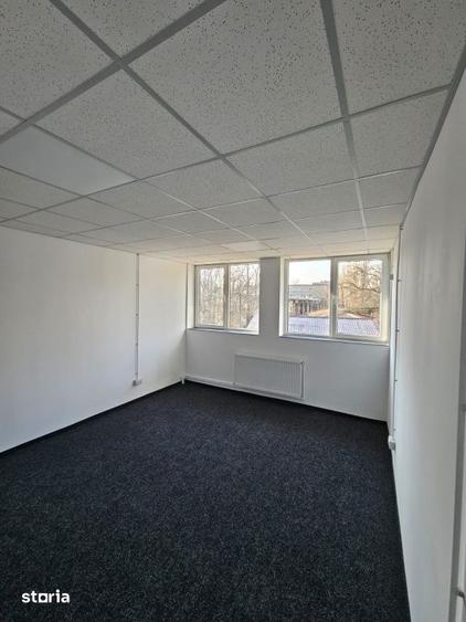 Spațiu comercial, de 374.3 mp, în Regie
